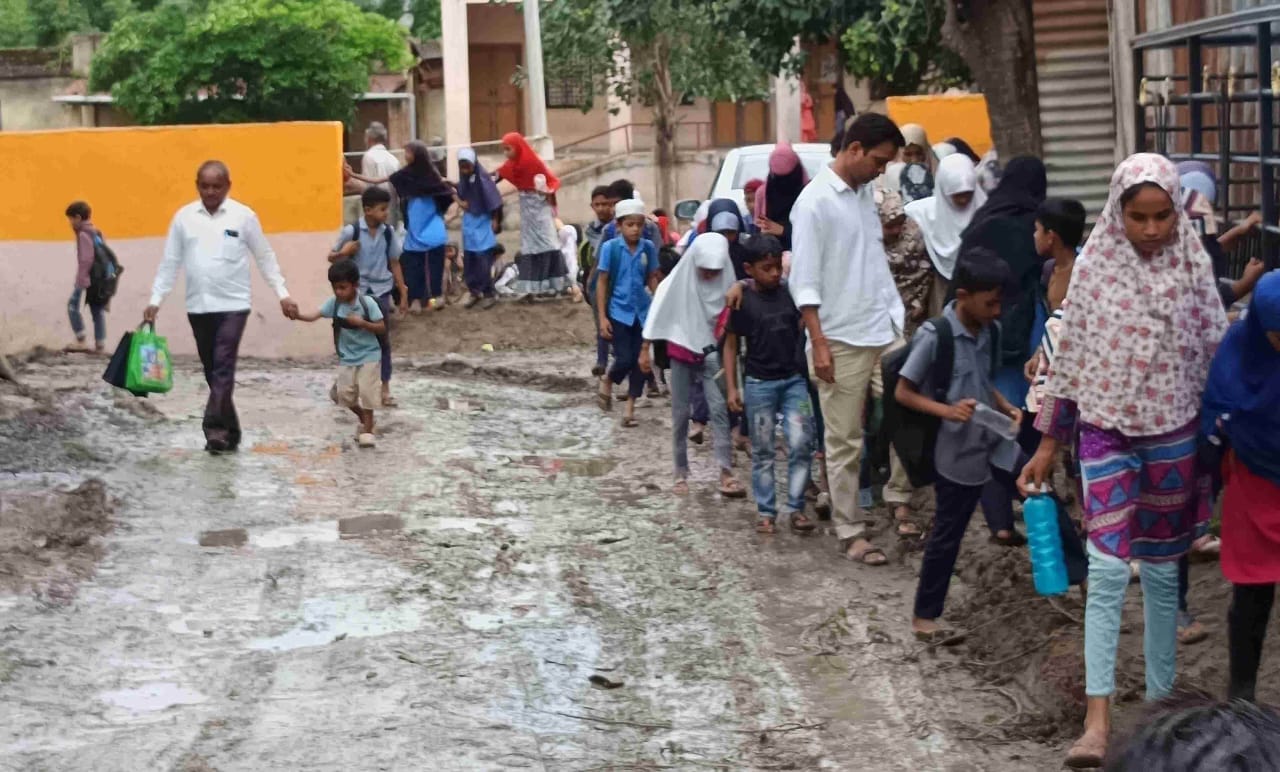 पावसाळ्यातील घेतलेले छायाचित्र